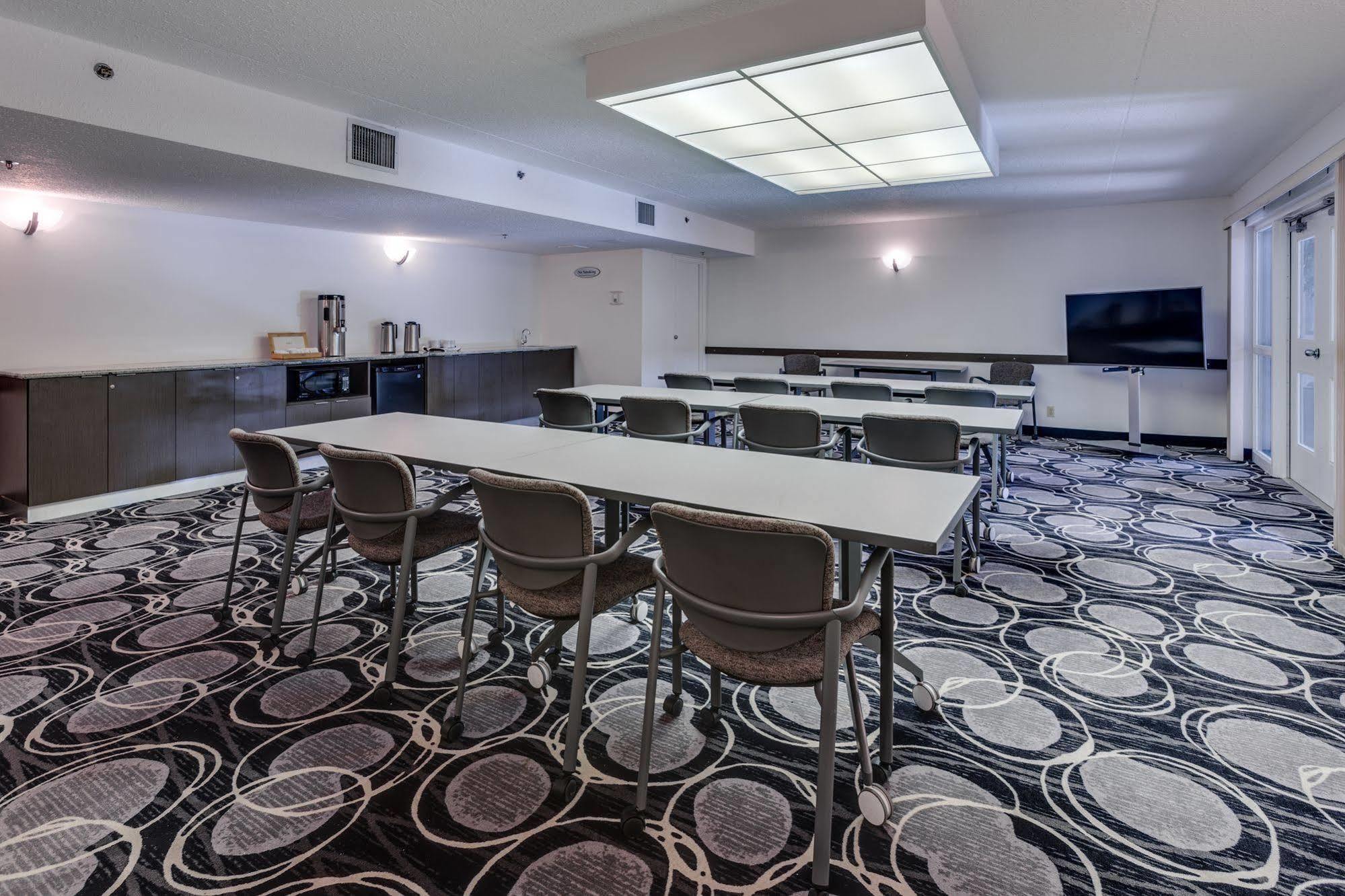 Heritage Inn Hotel & Convention Centre - High River Eksteriør billede